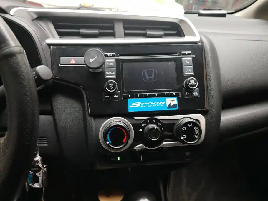 Honda Fit 2018 — фото 13