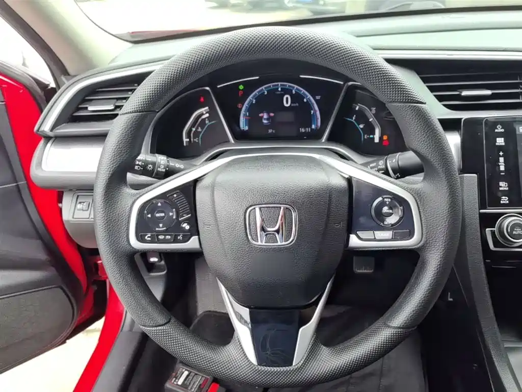 Honda Civic 2019 — фото 11