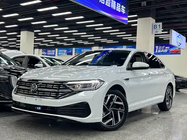 Volkswagen Sagitar 2023