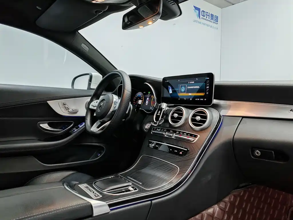 Mercedes-Benz C-Class 2019 — фото 13