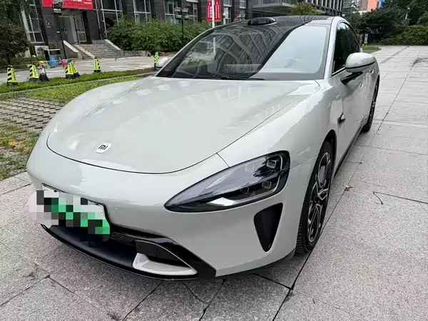 Xiaomi SU7 2025