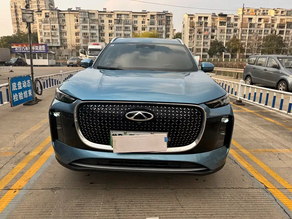 Chery Tiggo 8 PLUS C-DM 2025 — фото 2