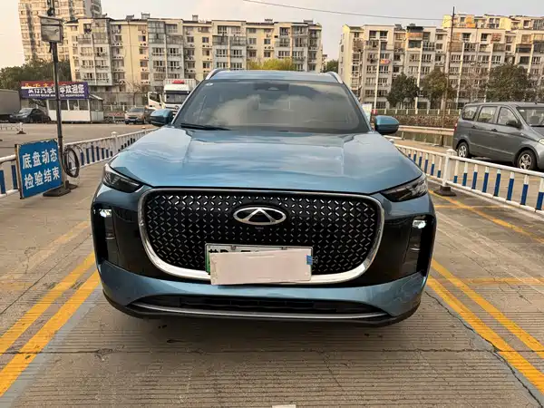 Chery Tiggo 8 PLUS C-DM 2025