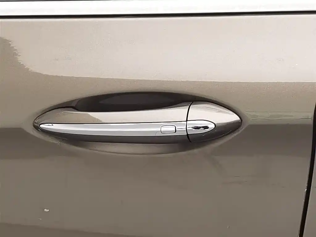 Buick Envision Plus 2017 — фото 18