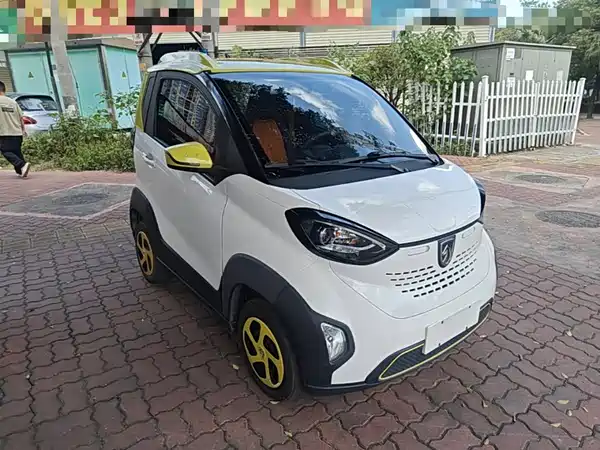 Baojun E100 2021