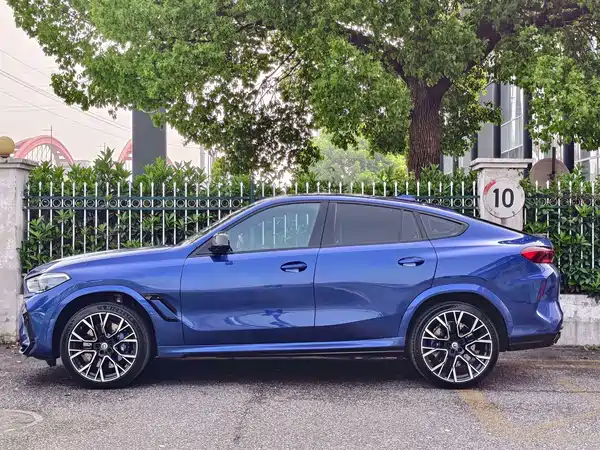 BMW X6 M 2023