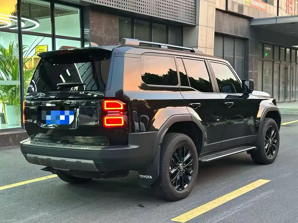 Toyota Prado 2025