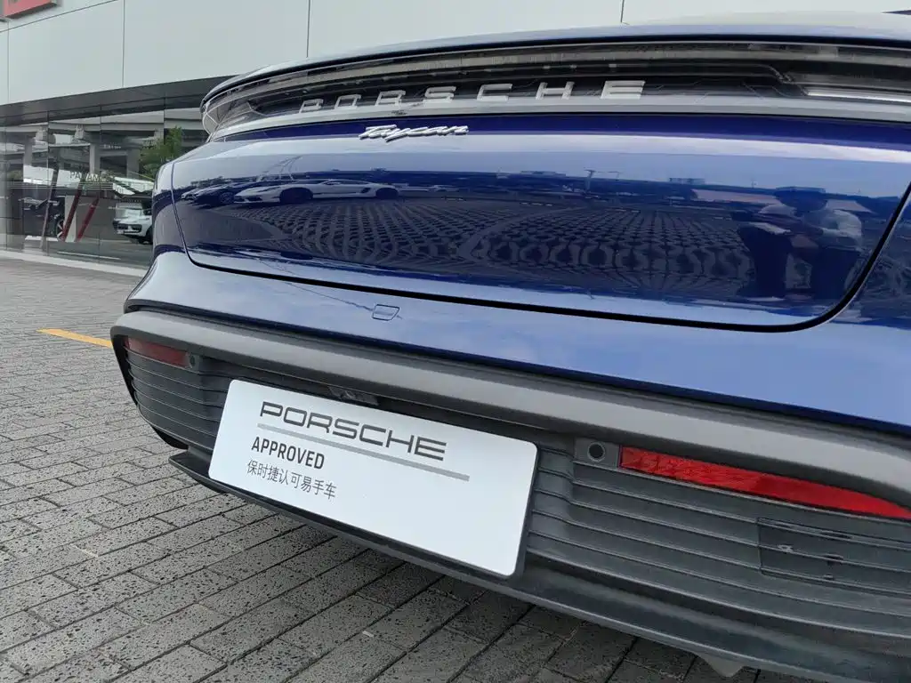 Porsche Taycan 2021 — фото 11
