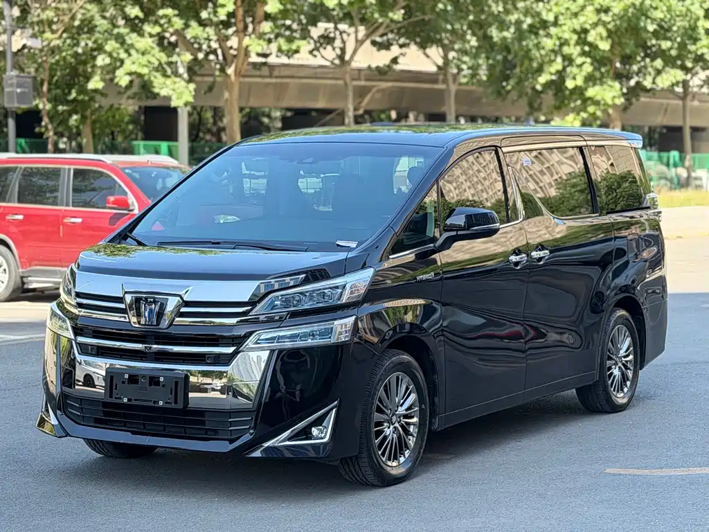 Toyota Vellfire 2022 — фото 2