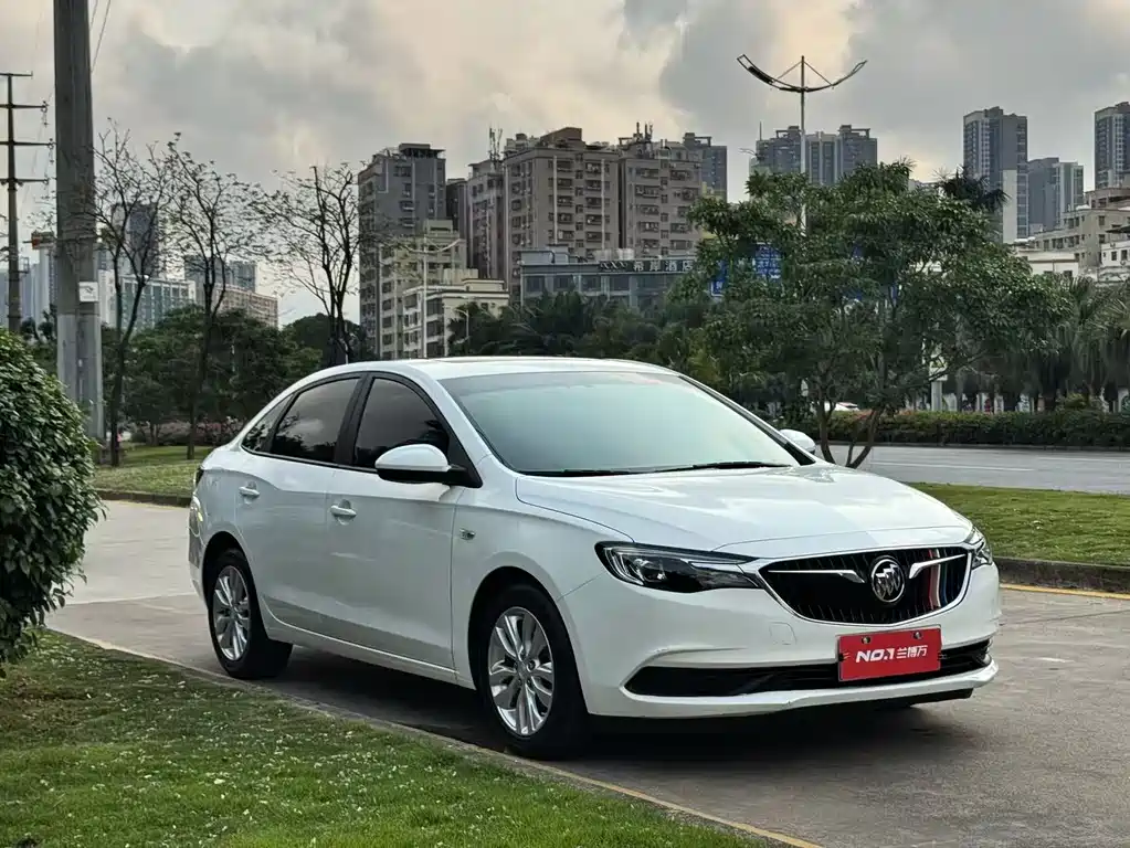 Buick Excelle 2022 — фото 13