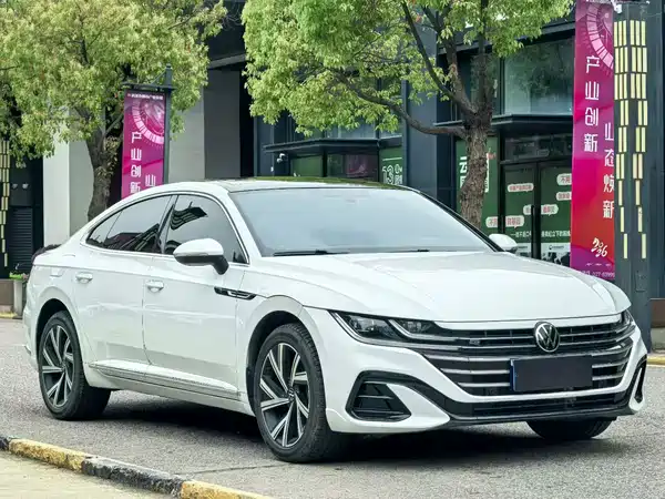 Volkswagen CC 2025