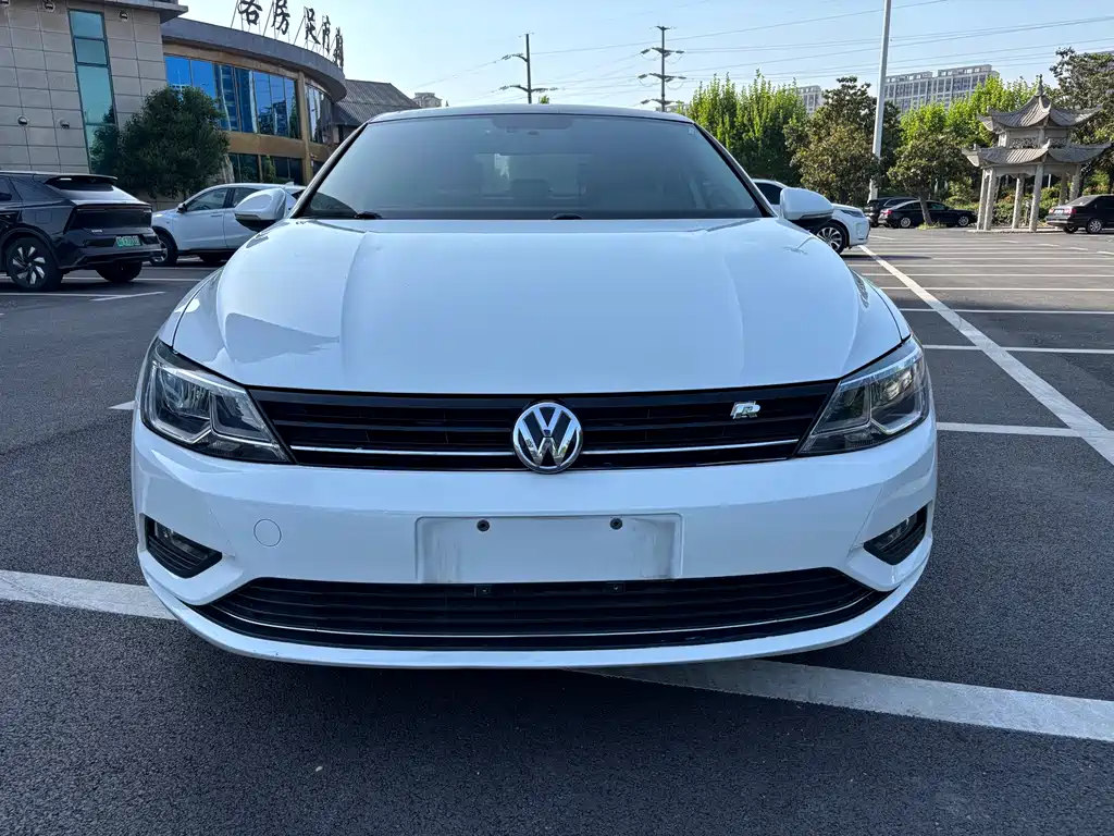 Volkswagen Lamando 2018 — фото 2
