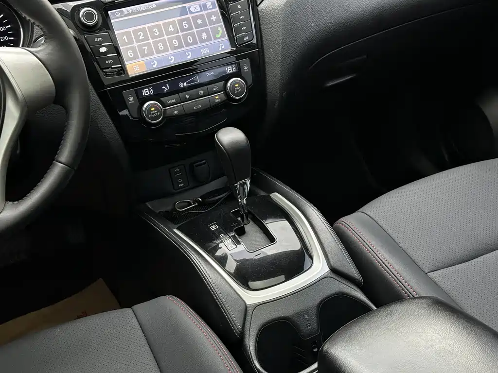 Nissan X-Trail 2015 — фото 20