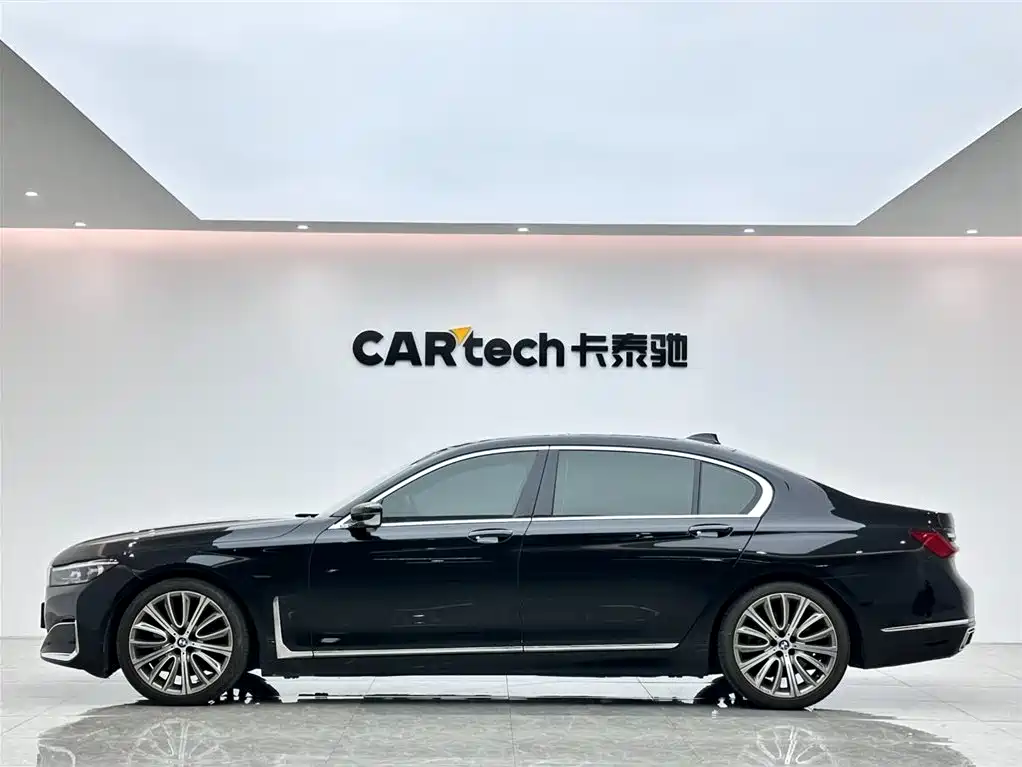 BMW 7 Series 2021 — фото 2