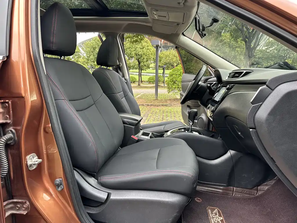Nissan X-Trail 2015 — фото 16