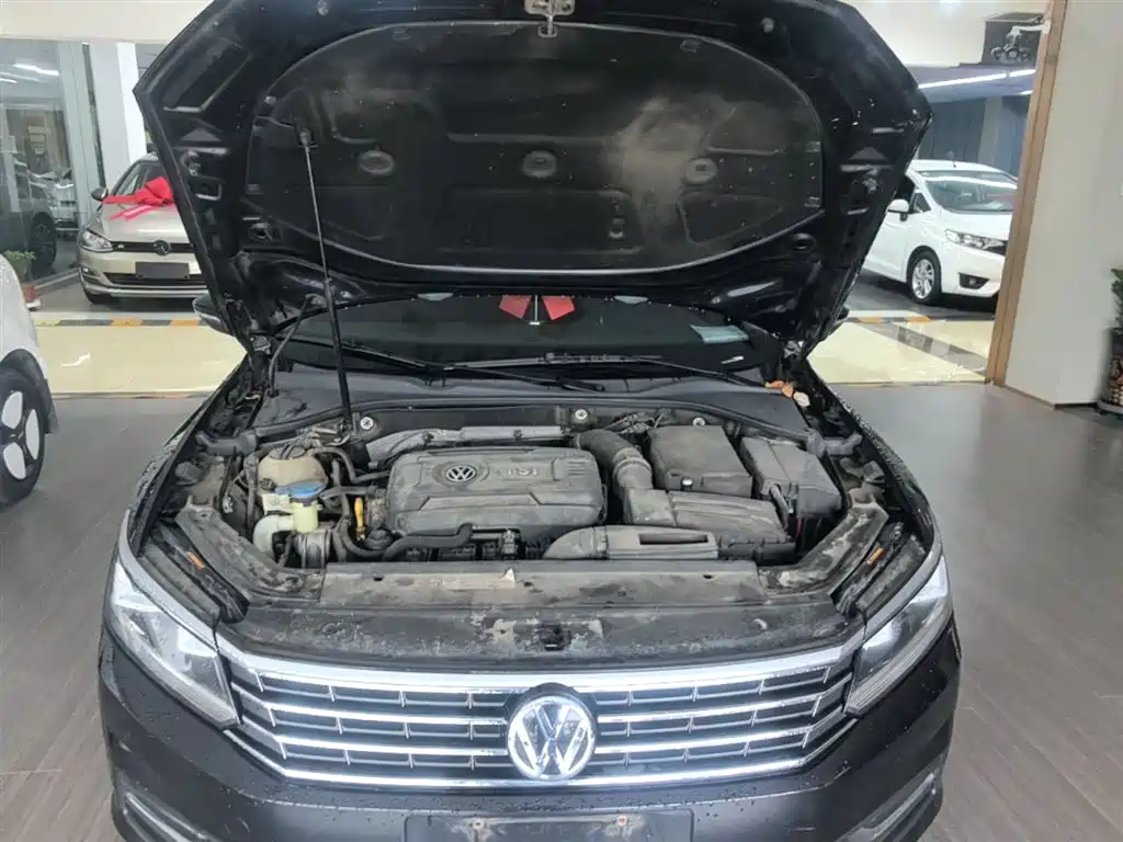Volkswagen Passat 2018 — фото 20