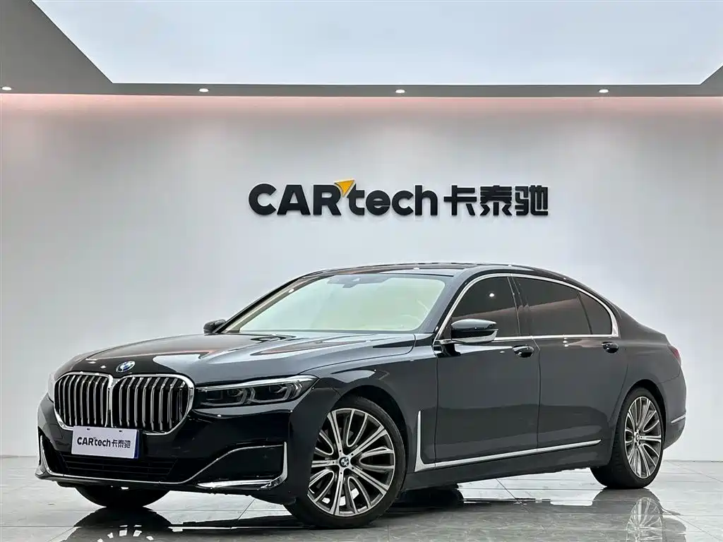 BMW 7 Series 2021 — фото 1