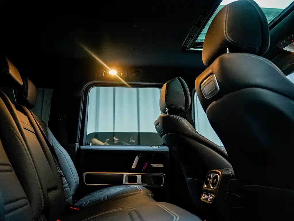 Mercedes-Benz G-Class 2023 — фото 14