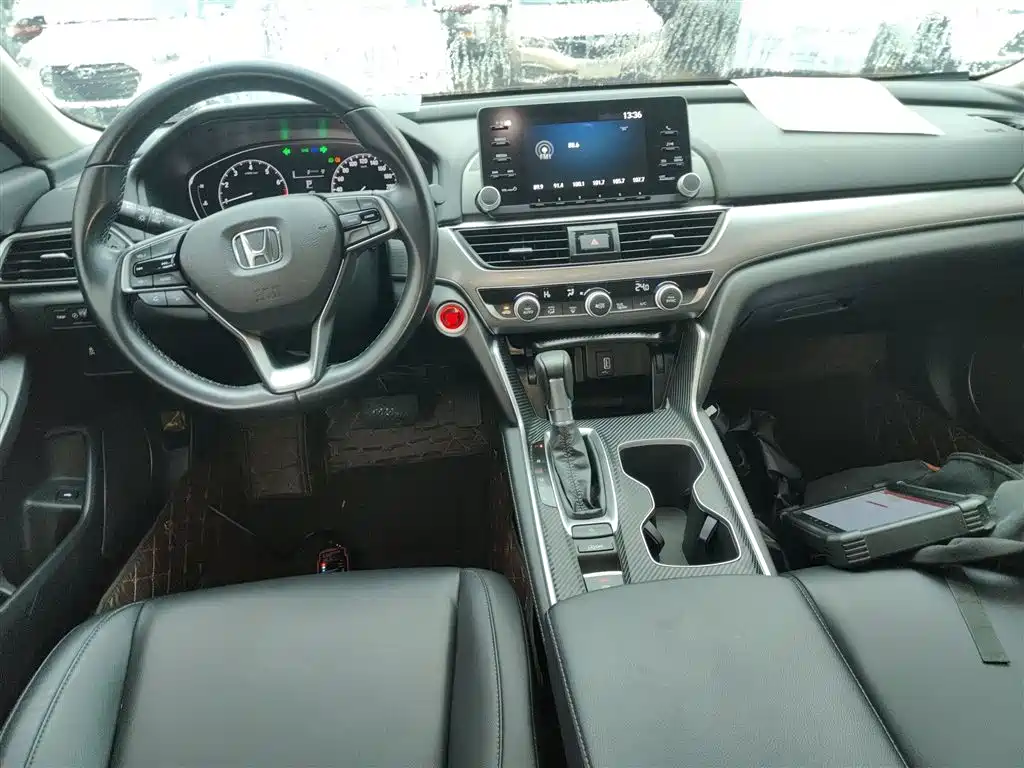 Honda Accord 2021 — фото 10