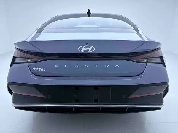 Hyundai Elantra 2023