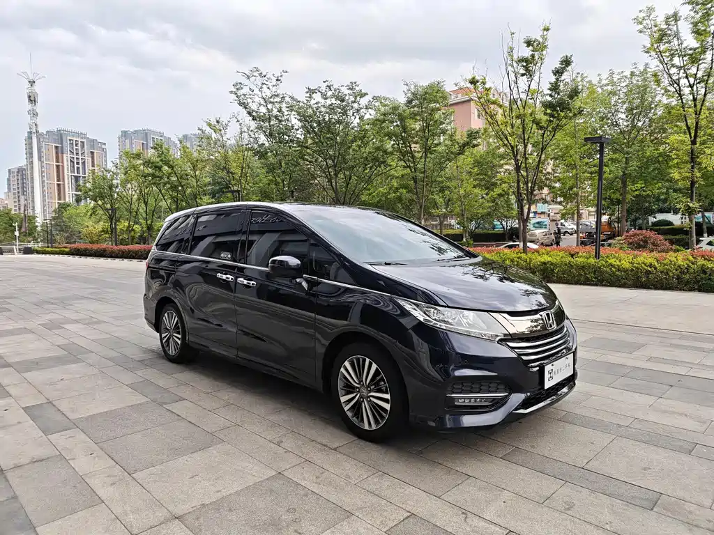 Honda Odyssey 2019 — фото 3