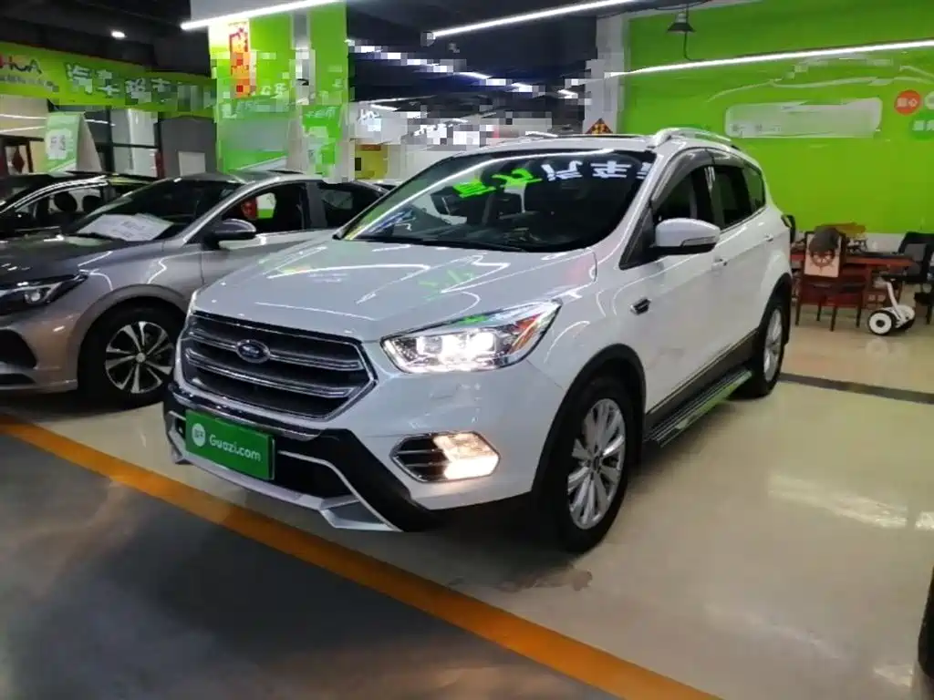 Ford Kuga 2017 — фото 1