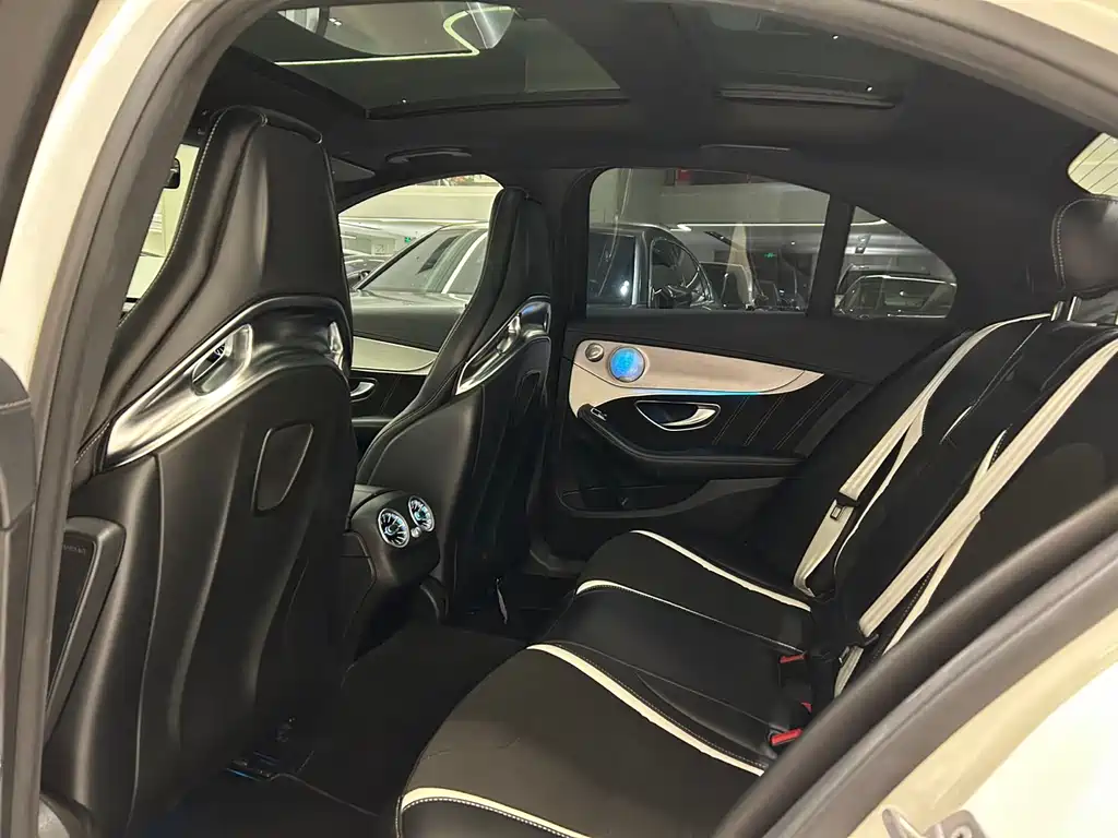 Mercedes-Benz C-Class AMG 2020 — фото 6