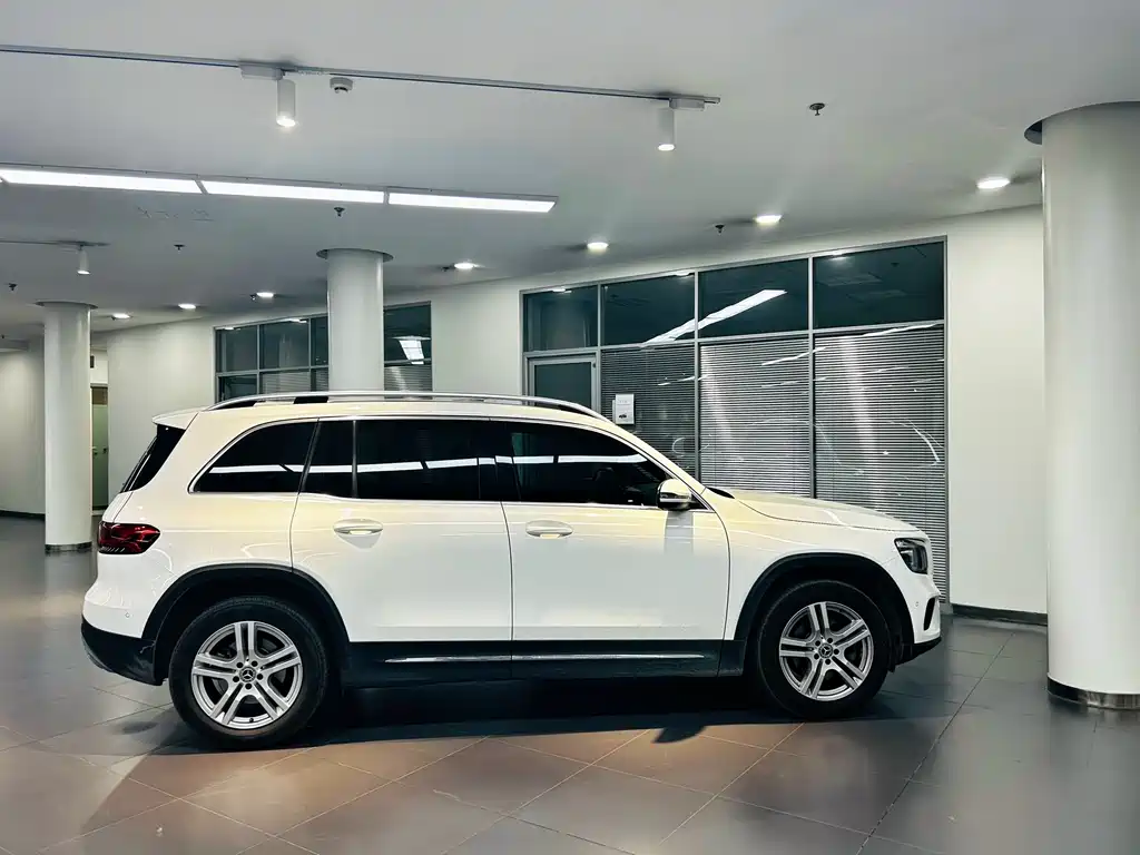 Mercedes-Benz GLB 2022 — фото 8