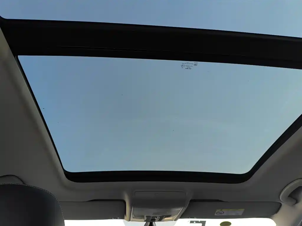 Volkswagen Tiguan L 2023 — фото 18