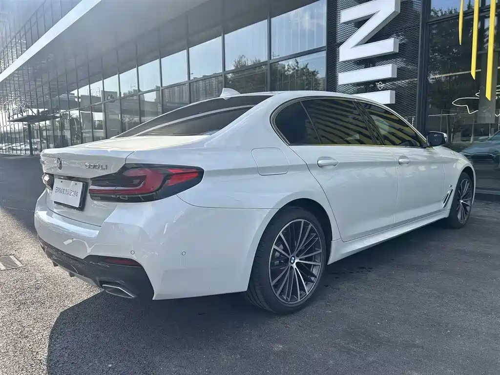 BMW 5 Series 2023