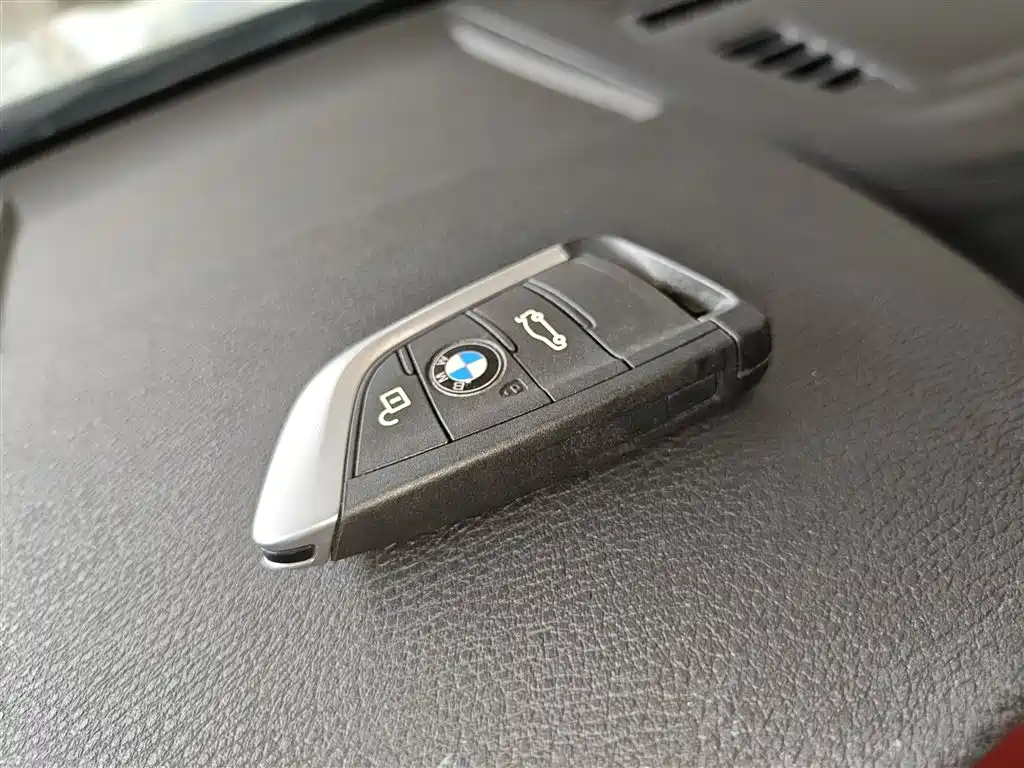 BMW X2 2020 — фото 9
