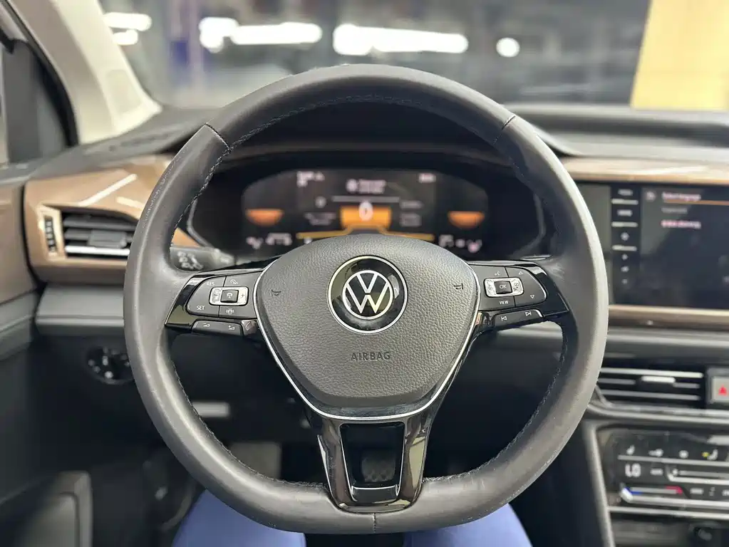 Volkswagen Tharu 2022 — фото 12
