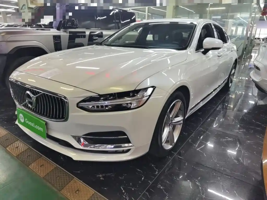 Volvo S90 2019 — фото 1