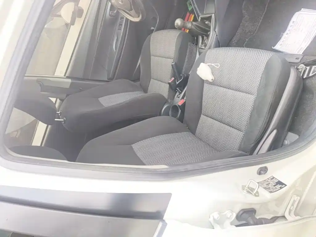 Toyota Vios 2015 — фото 25