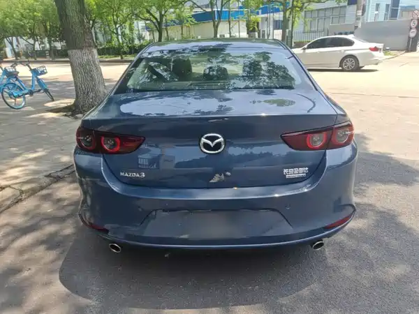 Mazda 3 Axela 2024
