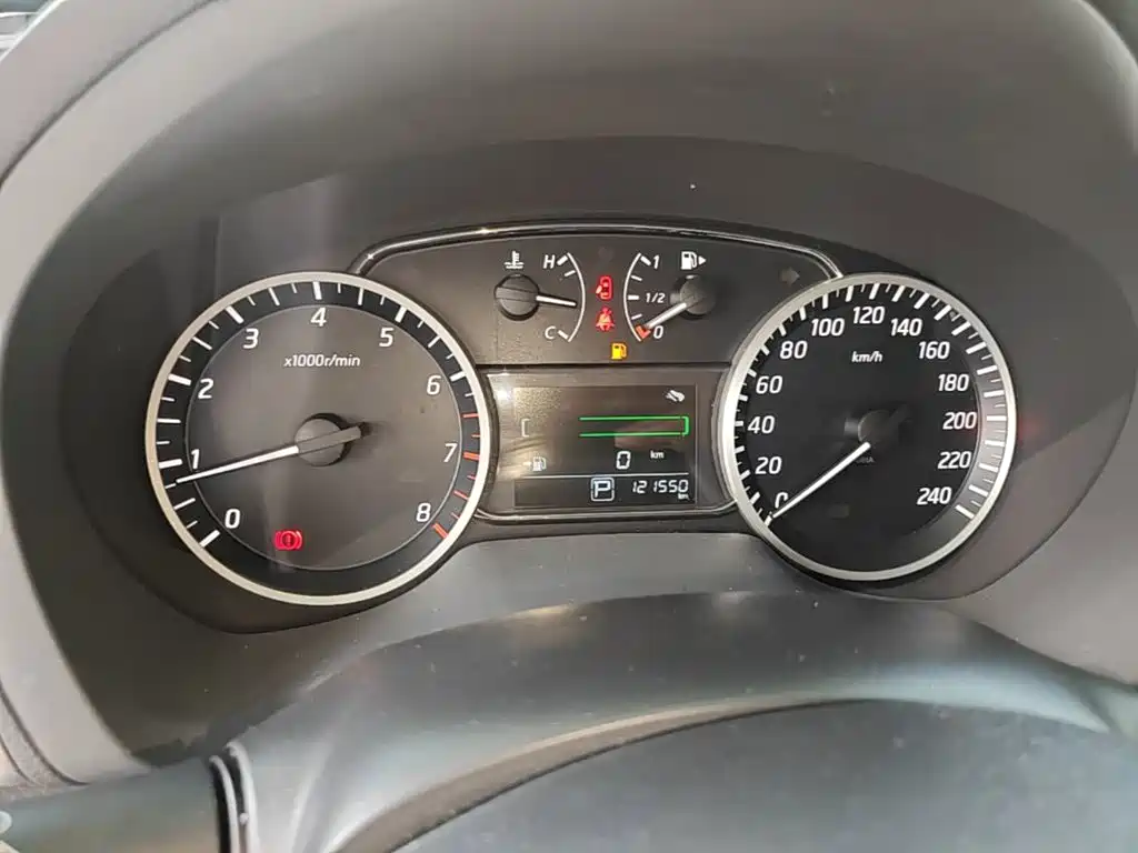 Nissan Sylphy 2018 — фото 12