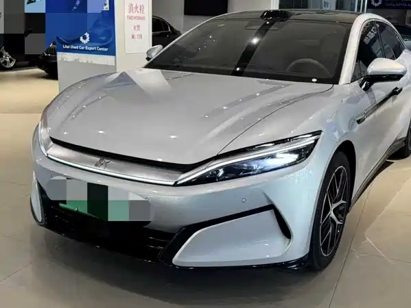 BYD Han L 2025