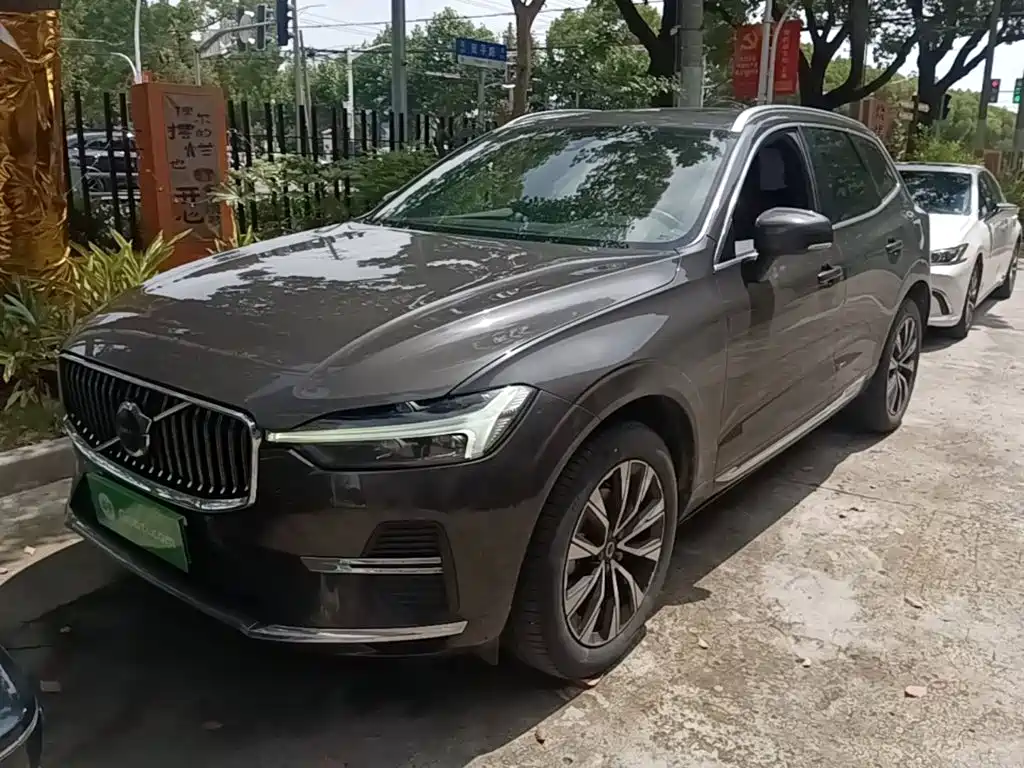 Volvo XC60 2022