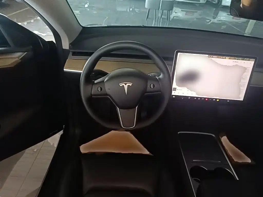 Tesla Model Y 2023 — фото 11