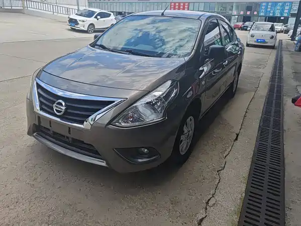 Nissan Sunny 2016