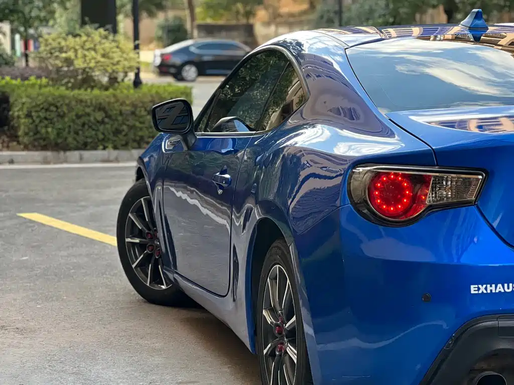 Subaru BRZ 2014 — фото 10