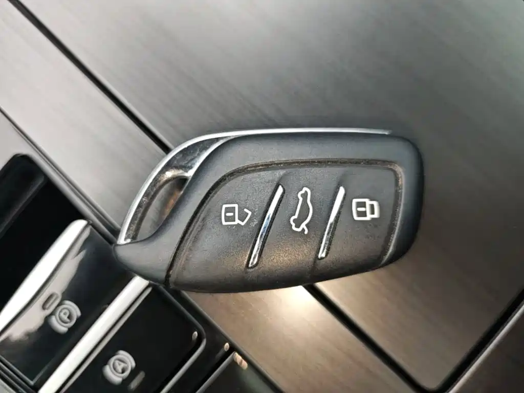 Roewe RX5 MAX 2022 — фото 9