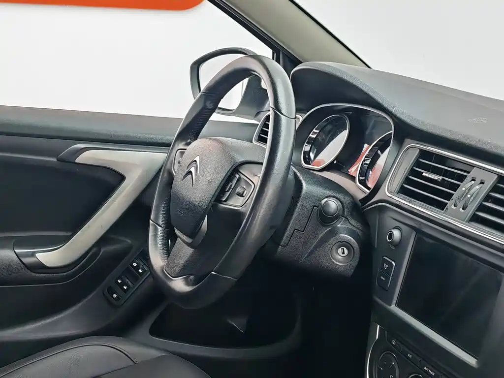 Citroen C3-XR 2015 — фото 22