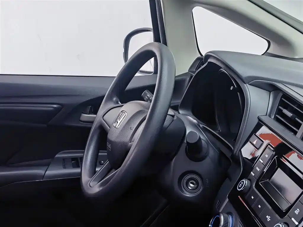 Honda Fit 2018 — фото 22