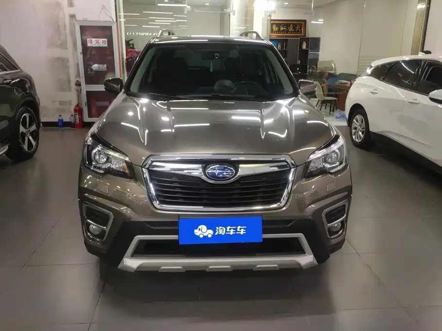 Subaru Forester 2021 — фото 2