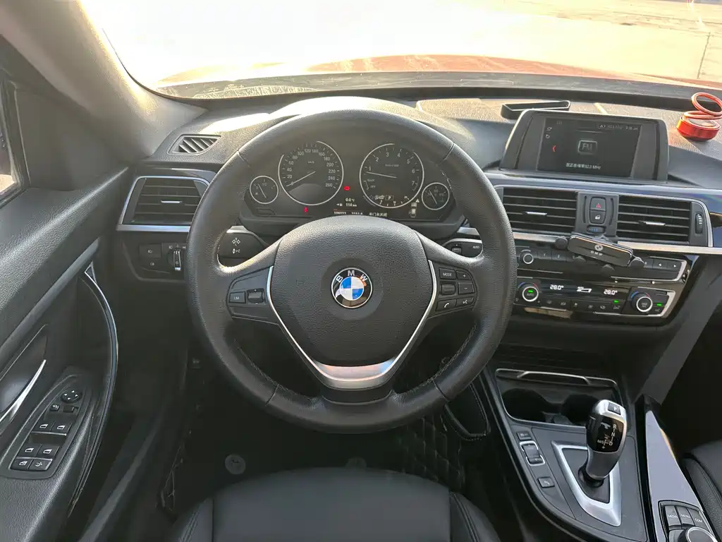 BMW 3 Series GT 2017 — фото 7
