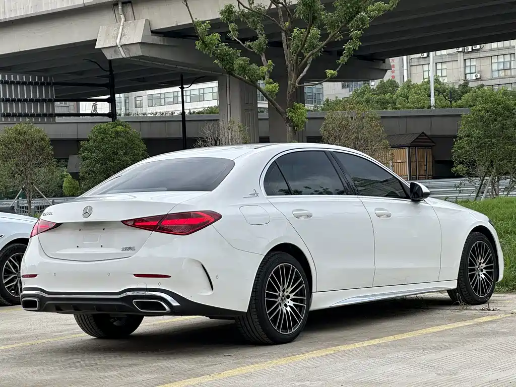 Mercedes-Benz C-Class 2023