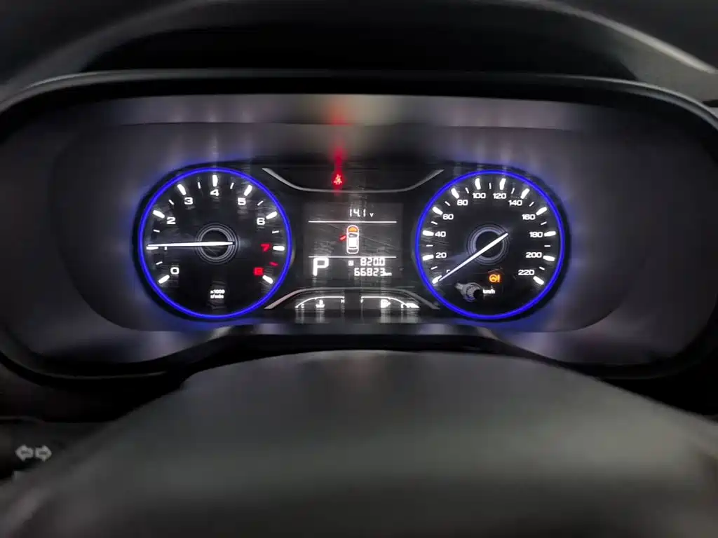 GAC Trumpchi GS3 2018 — фото 12