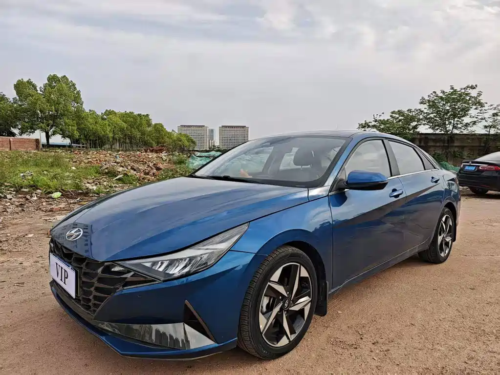 Hyundai Elantra 2021