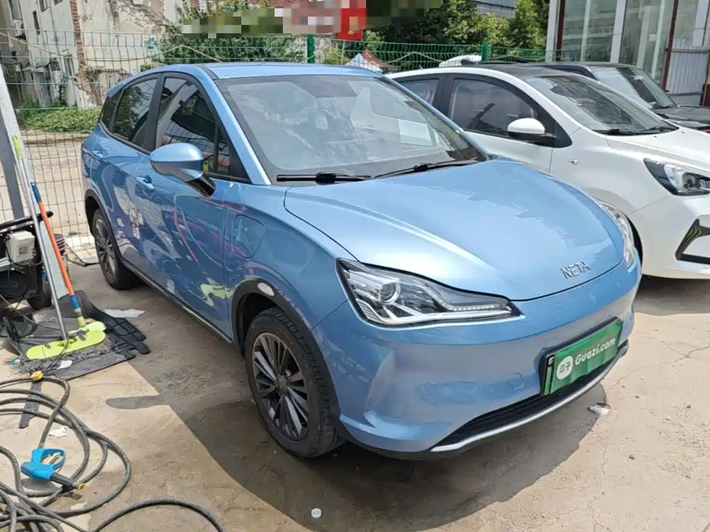 Neta V 2022